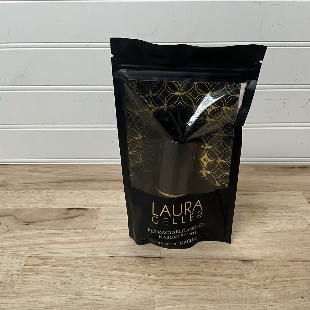 NEW IN PACKAGE LAURA GELLER RETRACTABLE ANGLED KABUKI BRUSH